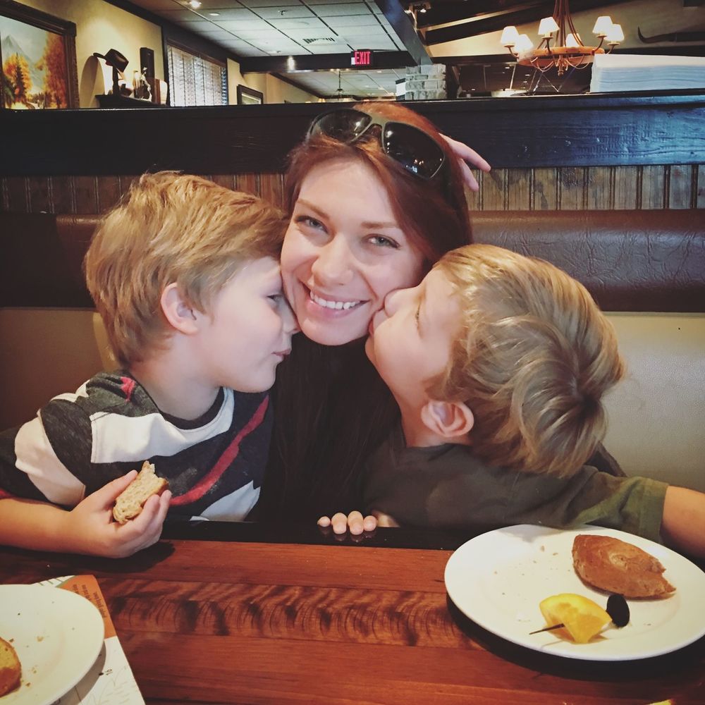 Meet your Posher, Angela